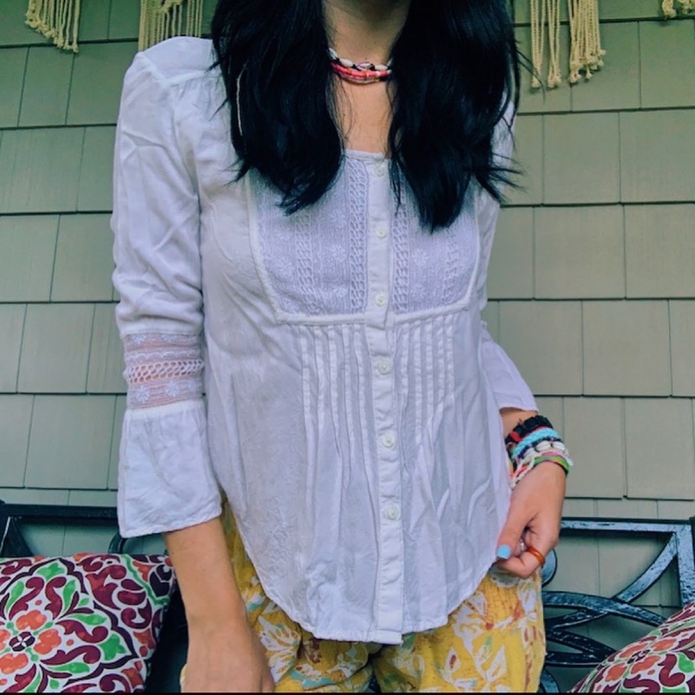 cream three quarter sleeve boho top 🌞
